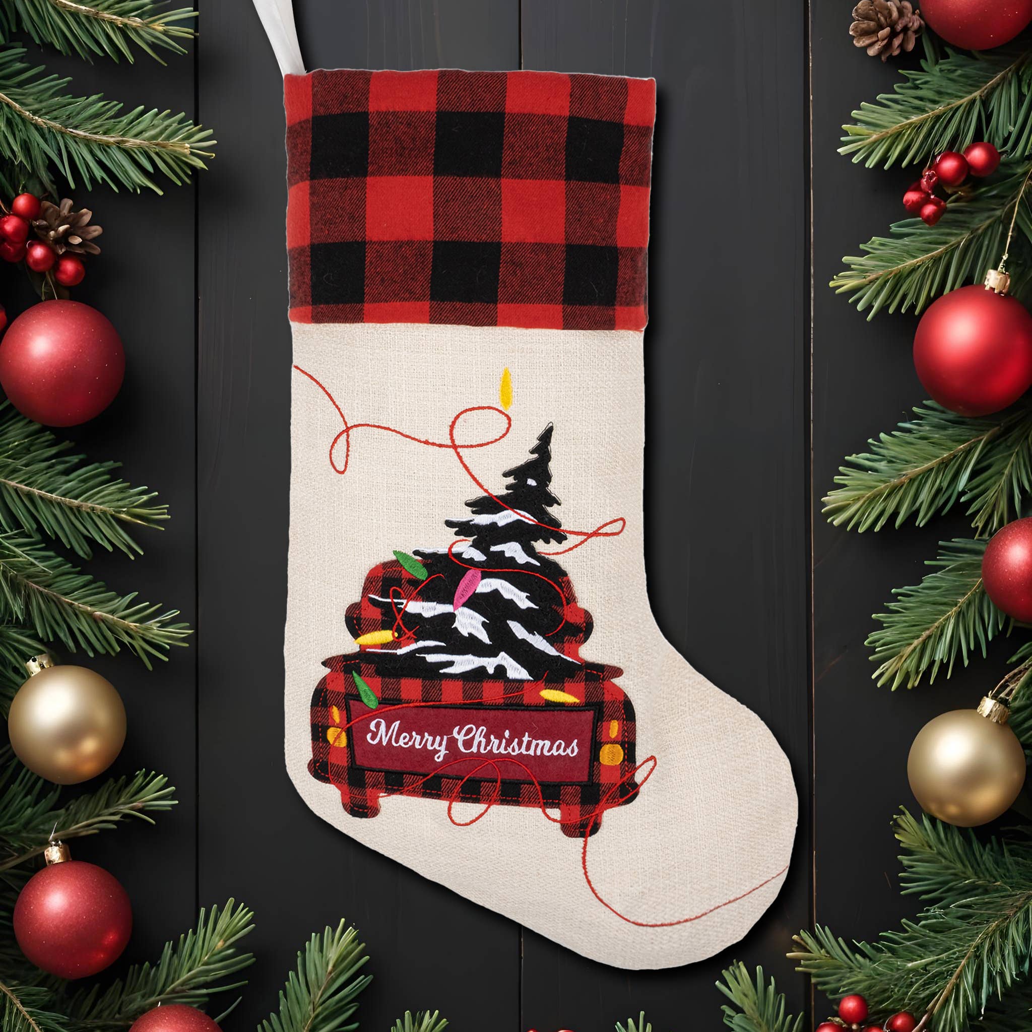 GEXWORLDWIDE - Vente Collants festifs - Bas de Noël à carreaux rouges et noirs brodés3