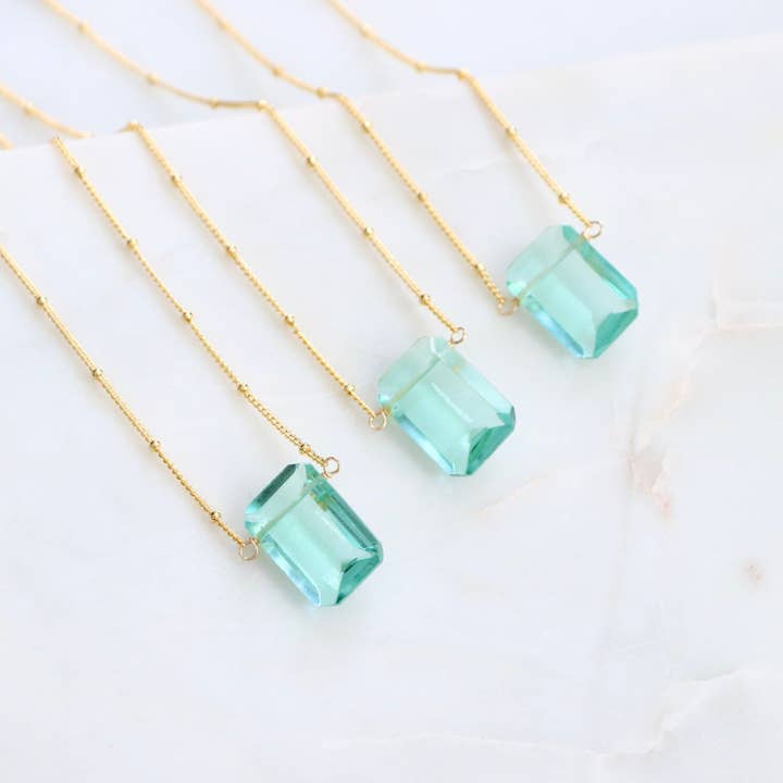 Mesa Blue – wholesale Pendant/charm necklace – Aquamarine Quartz Necklace2