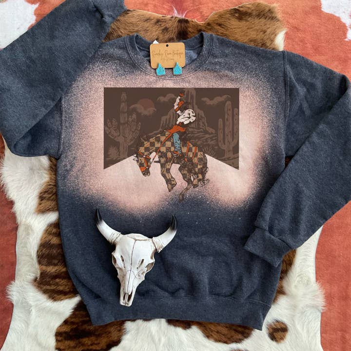 Öken Bockande Häst Grafisk Western Tröja för wholesale av Ranchy Roan Boutique