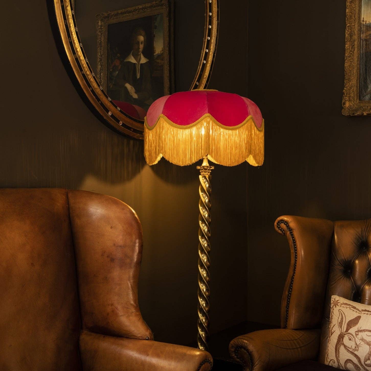 Tinker & Tallulah – wholesale Lampshade – The Raspberry Fringed Lampshade2