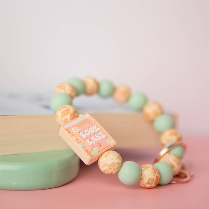 Muñequera Book Babe para venta al por mayor de Darling Doe Designs