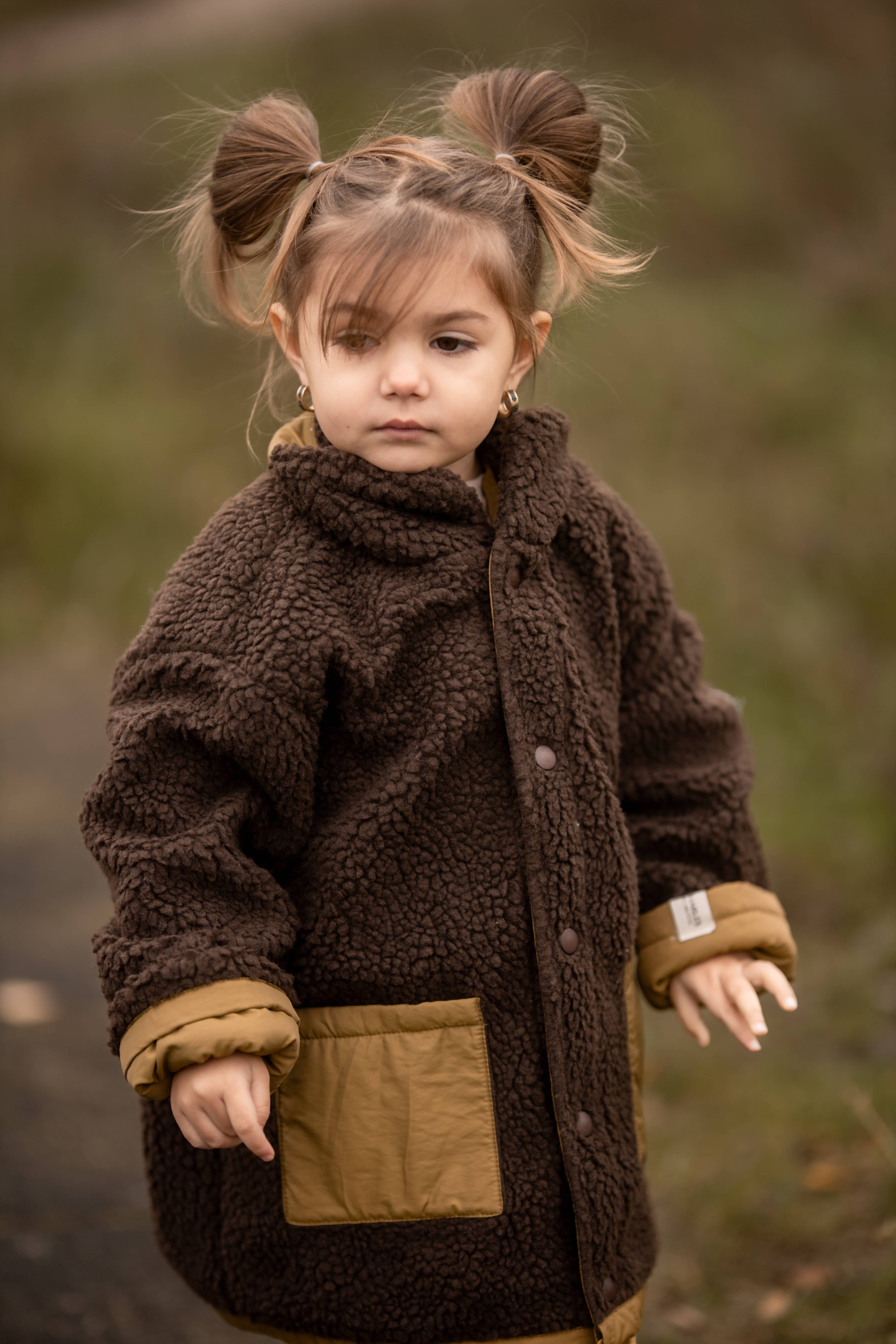 Annie & Charles – wholesale Jacka - Barn – Annie & Charles® JULEZ vändbar teddyjacka5