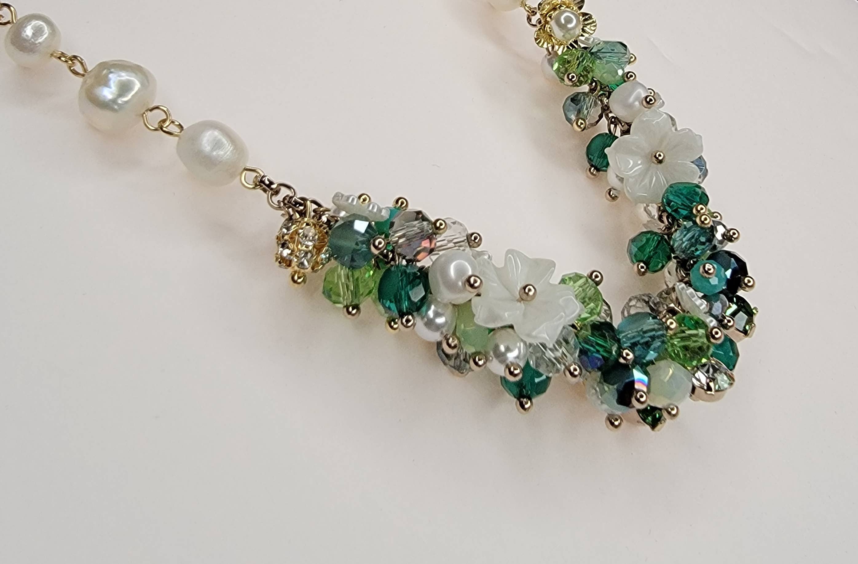 BETTYOH INC - Wholesale Beaded/Pearl Necklace - Handmade Floral Delicately Crafted Pearl Necklace9