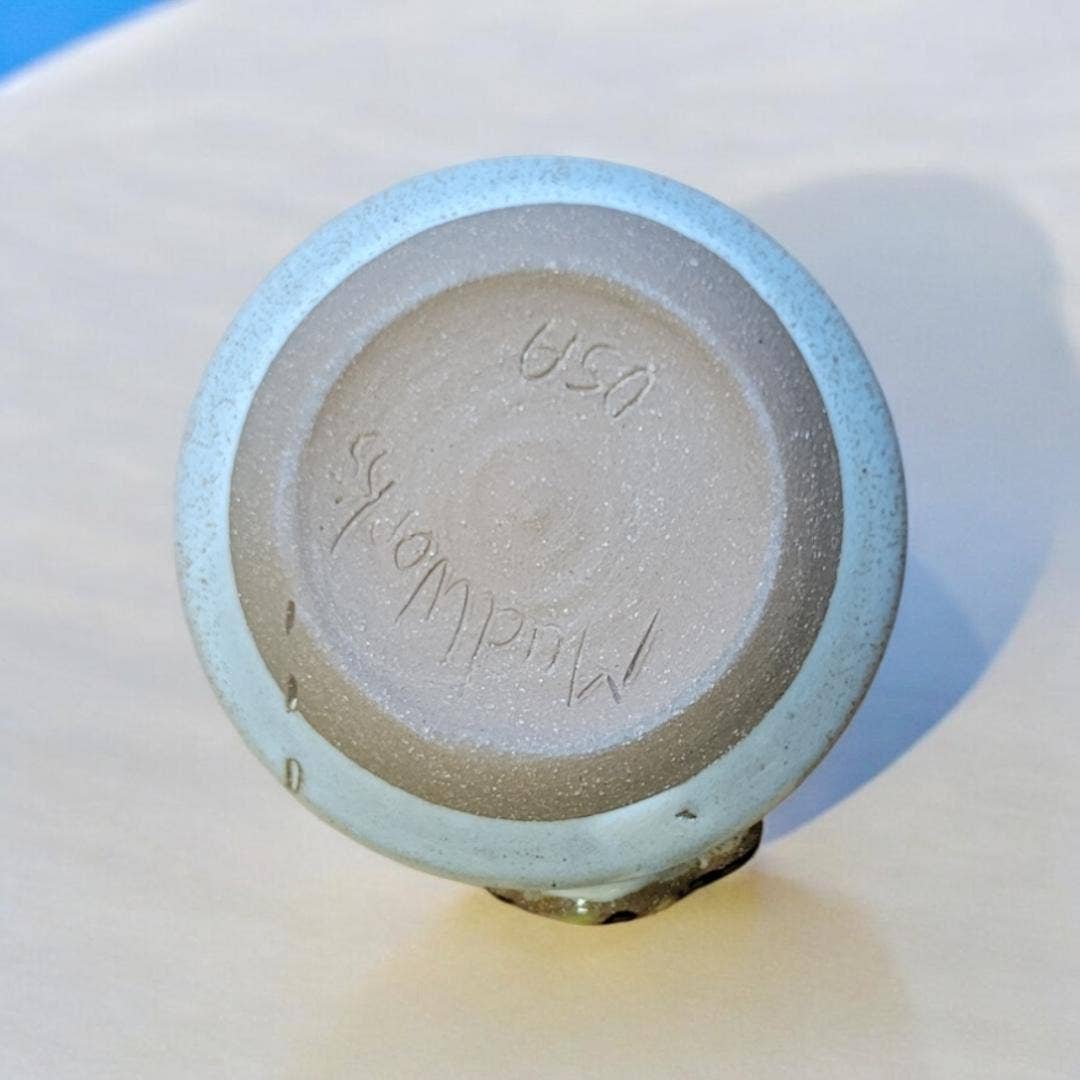 MudWorks Pottery - Wholesale Sponge Holder - Bee Sponge Holder4