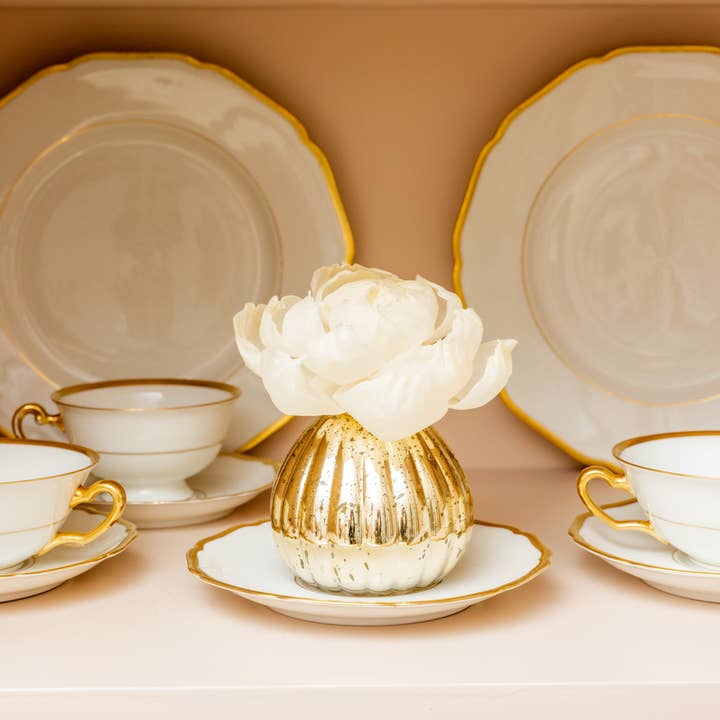 Bridgewater Candle Company - Wholesale Reed Diffuser - Sweet Grace Plaid Flower Diffuser | Metallic Vessel5