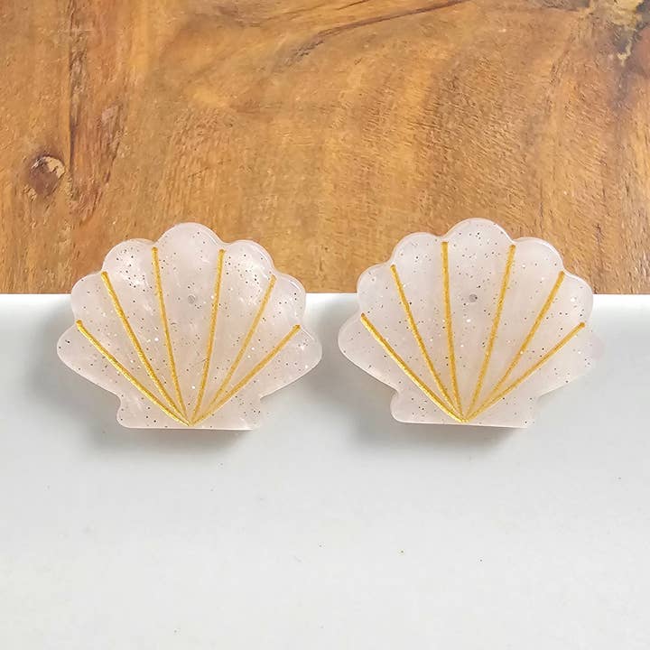 Clous de mer - Perle rose // Bijoux, Boucles d'oreilles, Station balnéaire pour la vente par Spiffy & Splendid