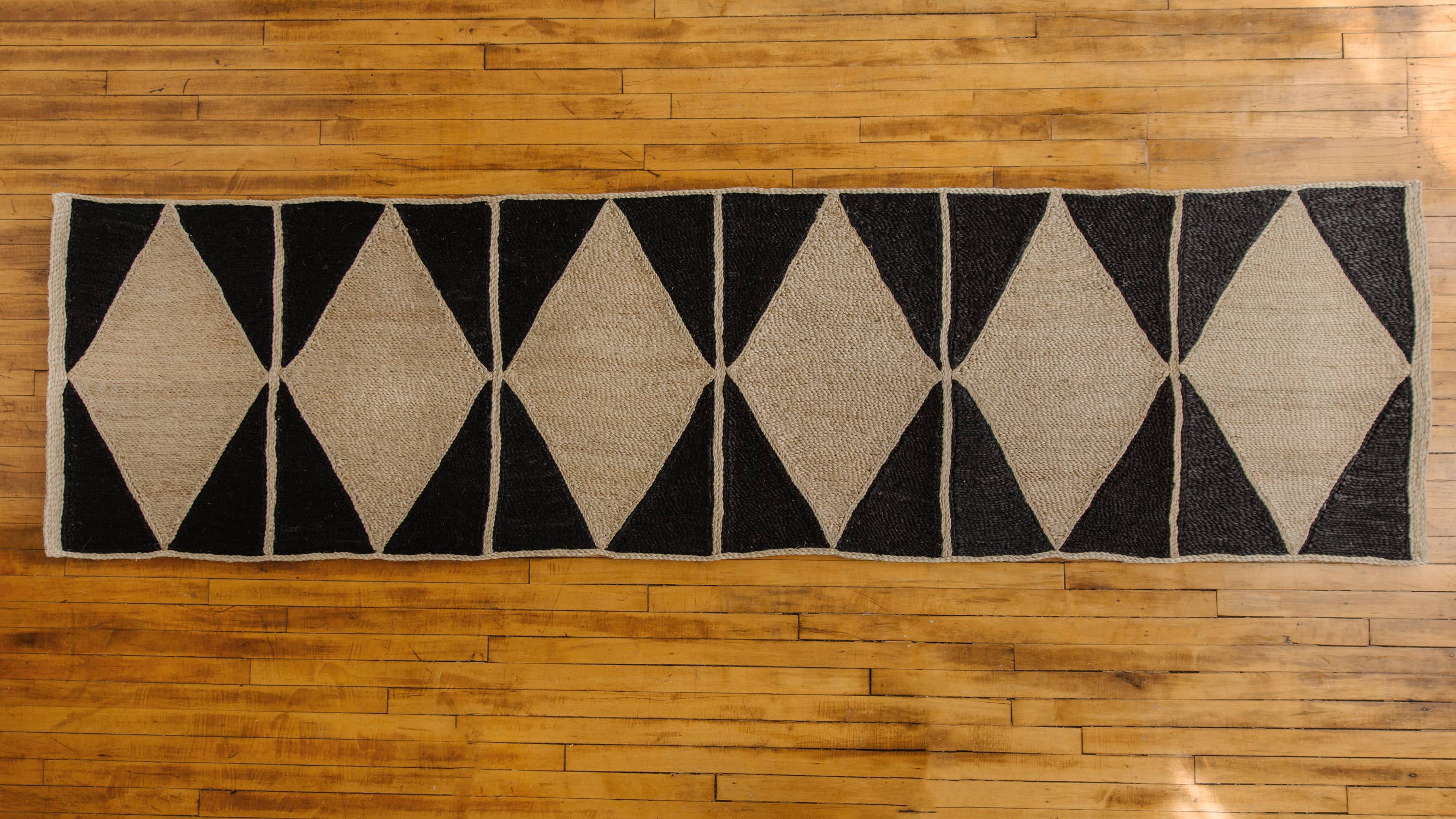 Will & Atlas - Wholesale Runner Rug - Jute 9' Runner, diamond, Charcoal/Natural2