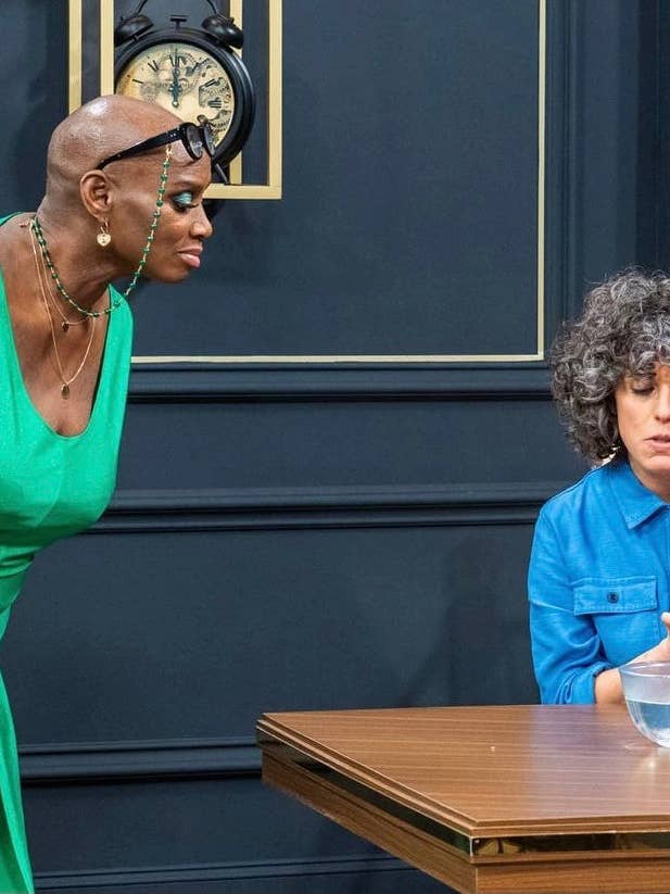 Andi Oliver Green Custom top con spacco lungo per la vendita all'ingrosso da parte di Gingham Doll