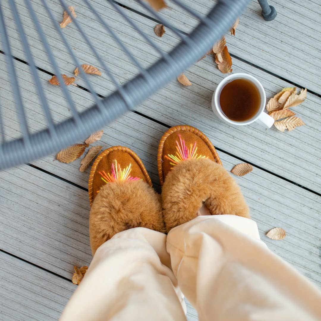 Sheepers SP .Z O.O. - Wholesale Slippers - Women's - Sheepskin Slippers With Starburst Embroidery By Sheepers1