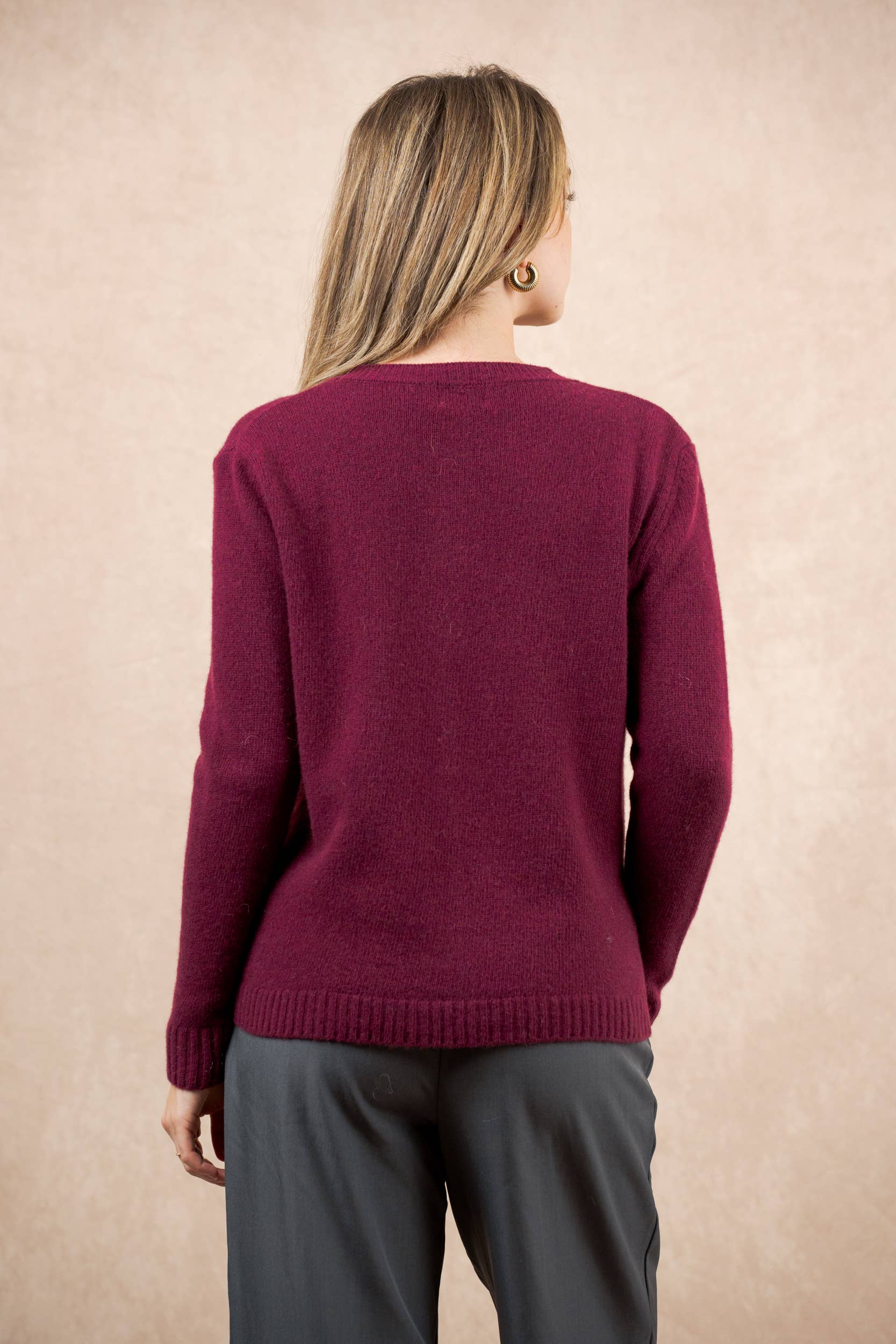 NAÏS PARIS - Wholesale Cardigan - Women's - Crew neck cardigan 100% extra fine merino wool12