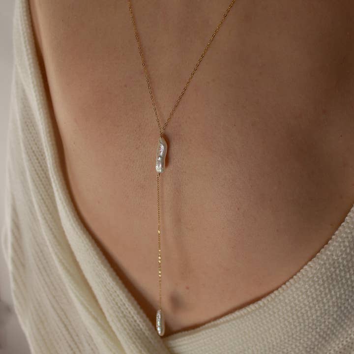 Christine Elizabeth Jewelry - Wholesale Pendant/Charm Necklace - Freshwater Biwa Pearl Back Drop Necklace1