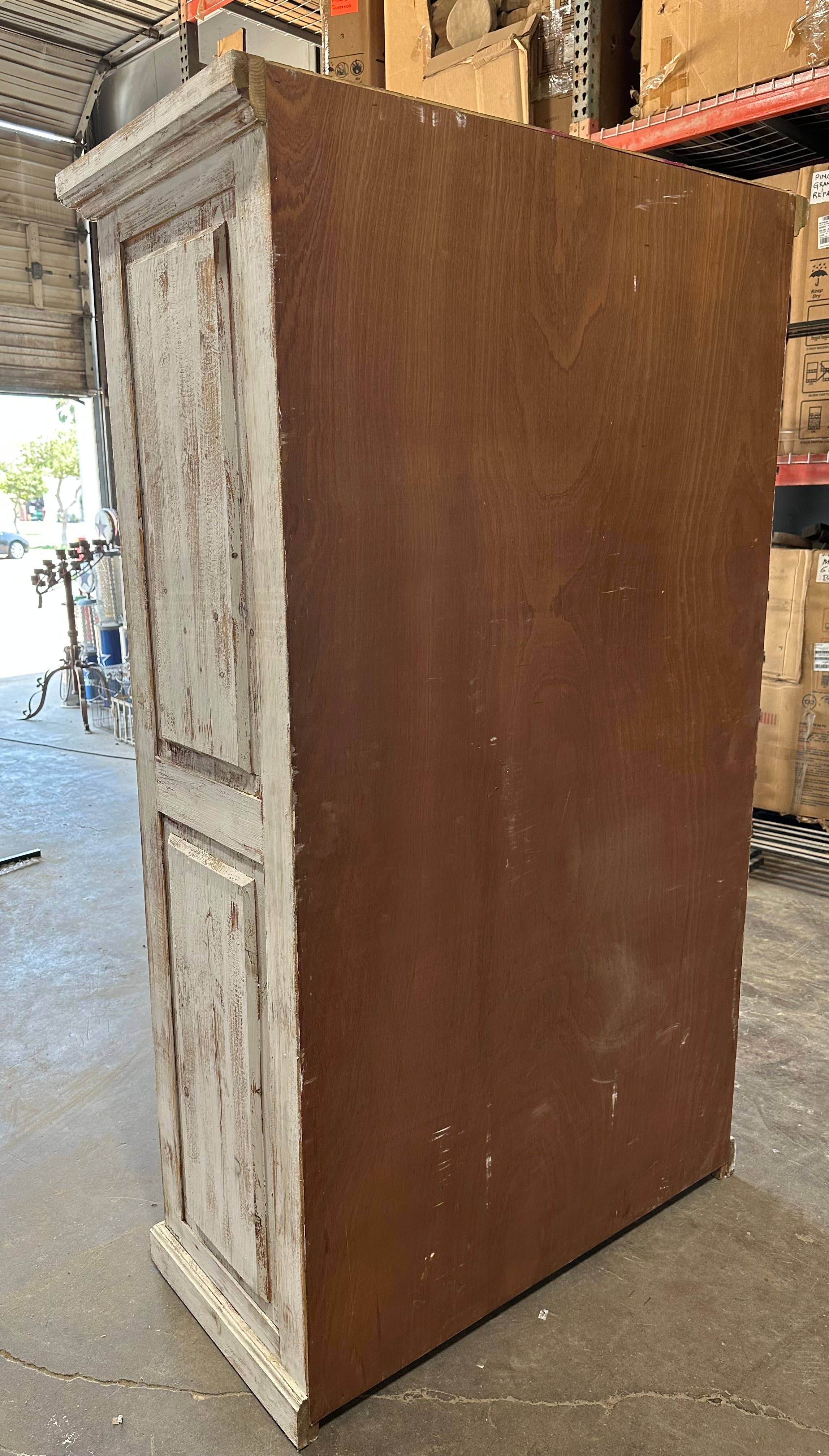 My Amigos Imports - Vente Armoire - Armoire double rustique en bois avec vitrine 112x51x183 cm1