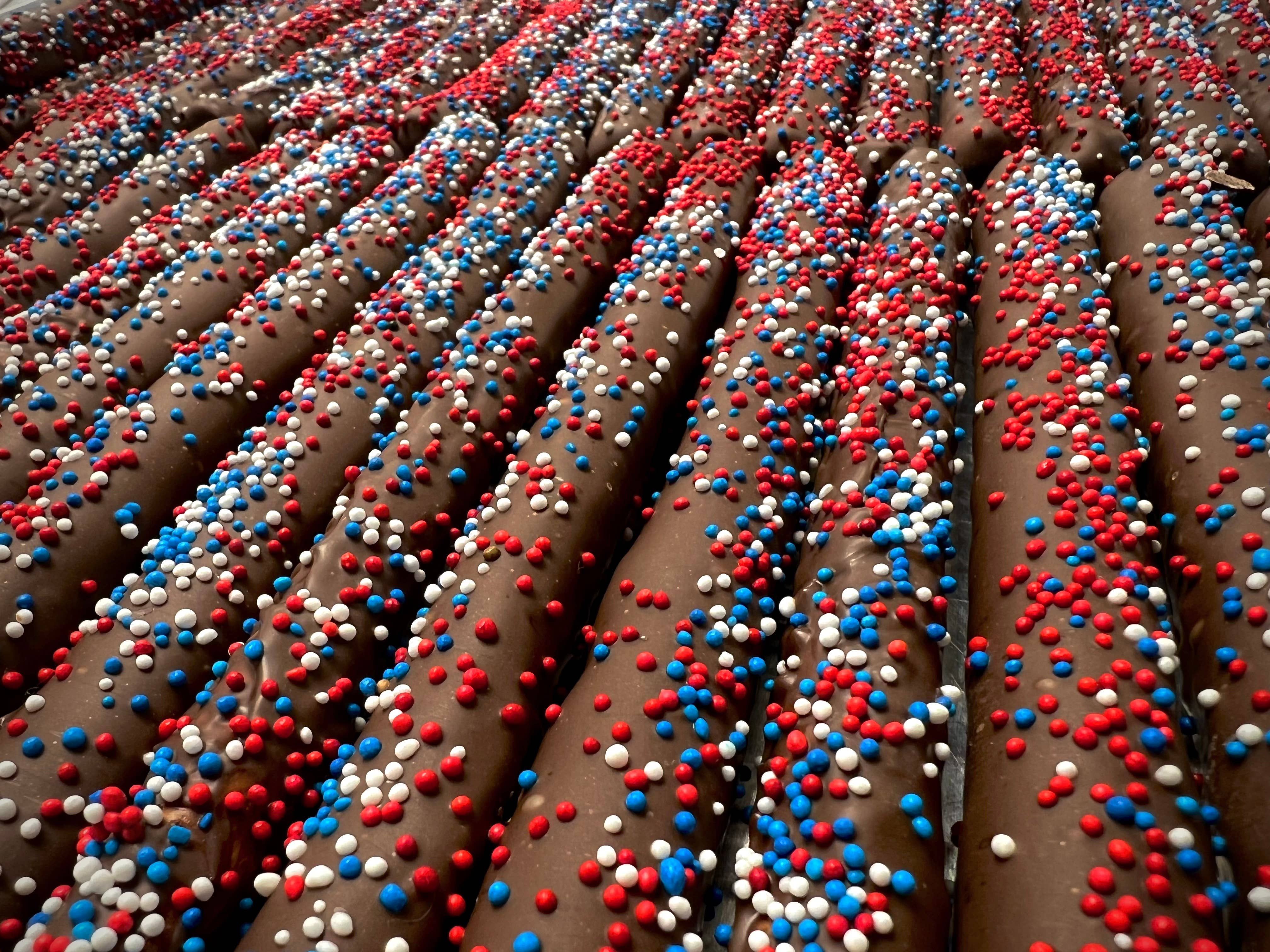 O'Shea's Candies Sweet Shop - Wholesale Chocolate Covered Sweets - Pretzel Rods - 2 PK - Milk Chocolate w/ Customized Color15