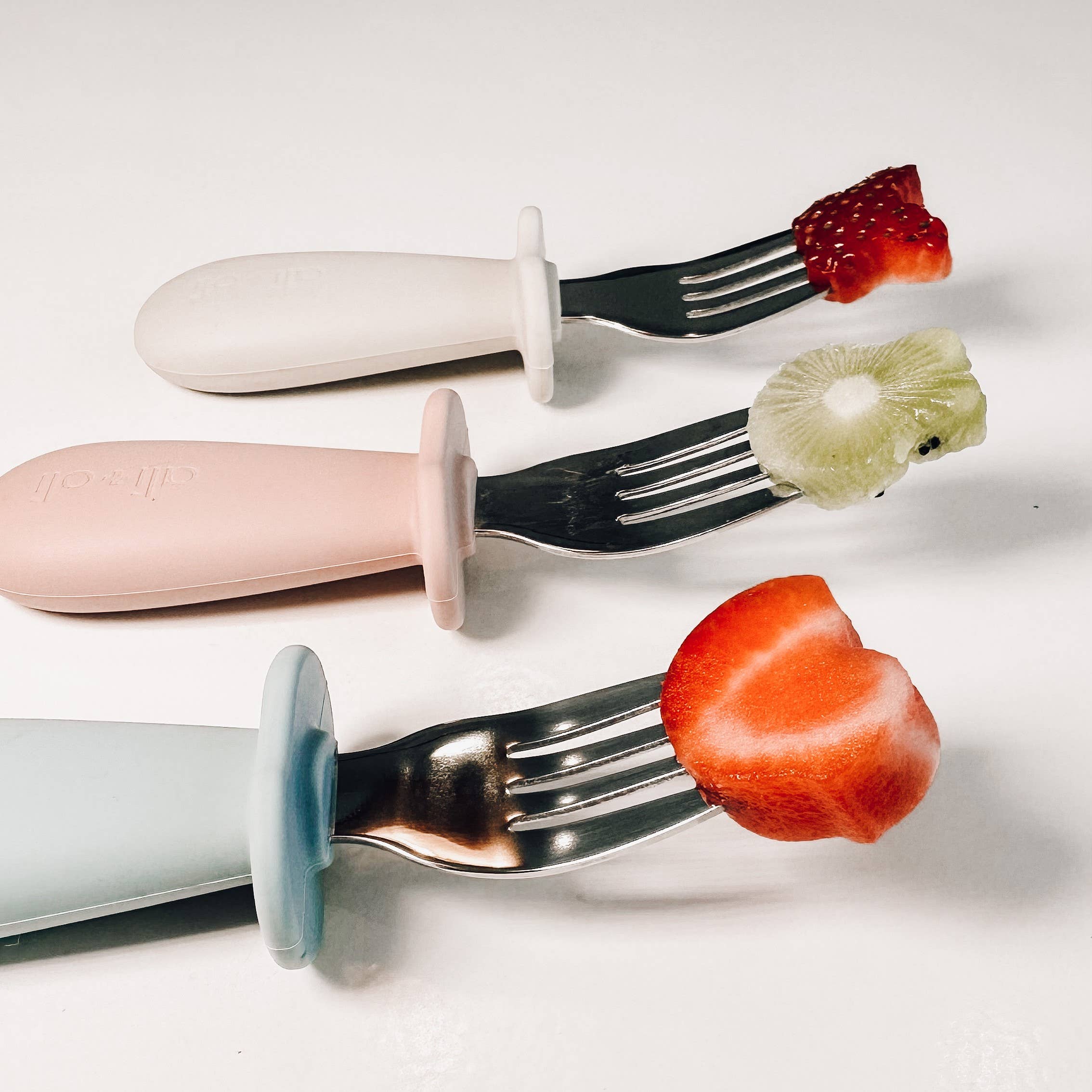 Ali+Oli - Wholesale Flatware Set - Kids & Baby - Ali+Oli Spoon & Fork Learning Set for Toddlers (Pink) 6m+11