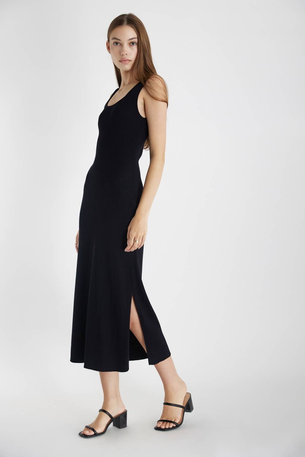 MOD REF – wholesale Dress – Women's – The Meila Dress13