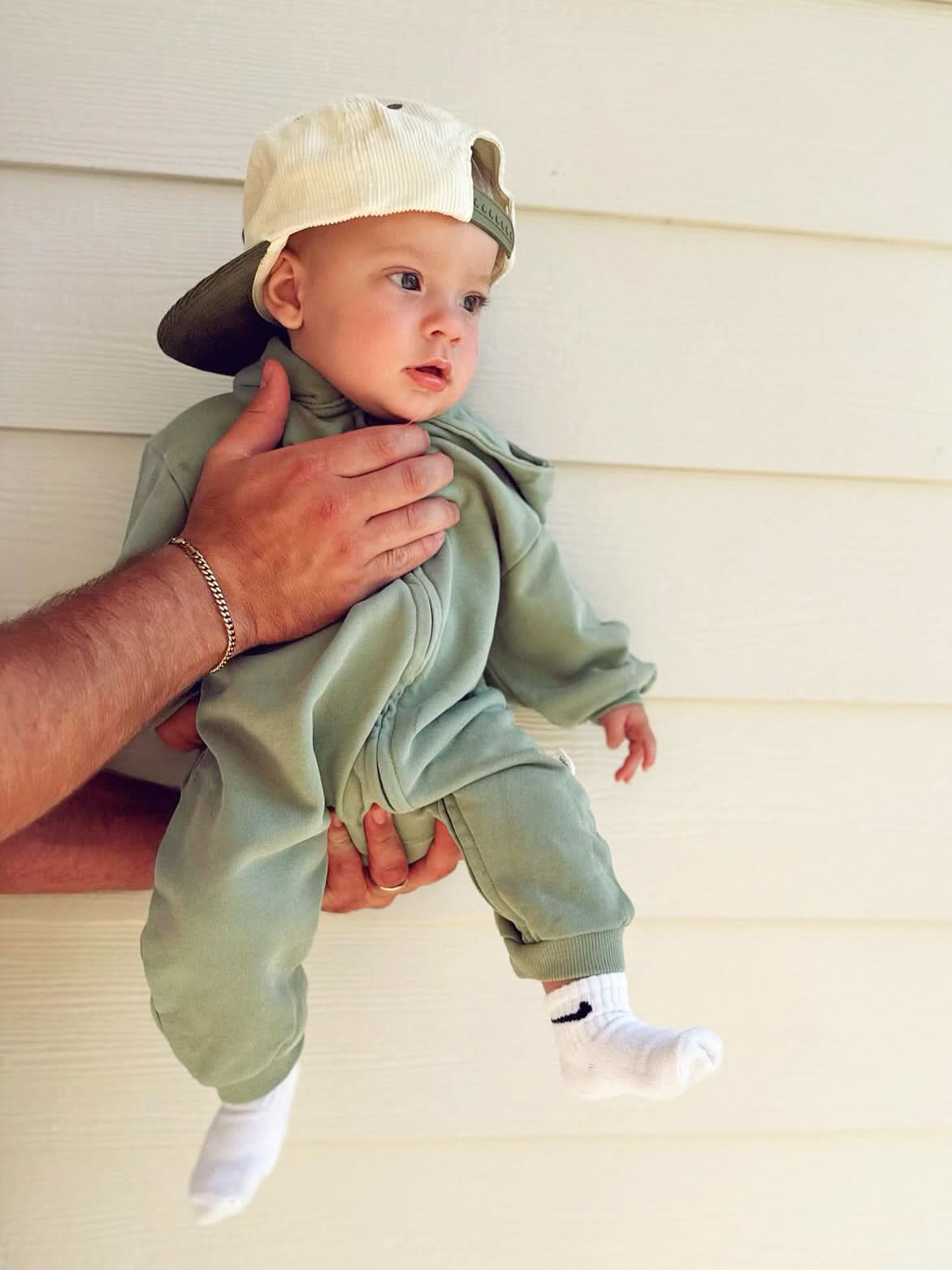 At Noon – Engroshandel Romper - Baby – [At Noon Original Design] Babypigmentfarvet hættetrøje med lynlås (3m-3y) -Olive1