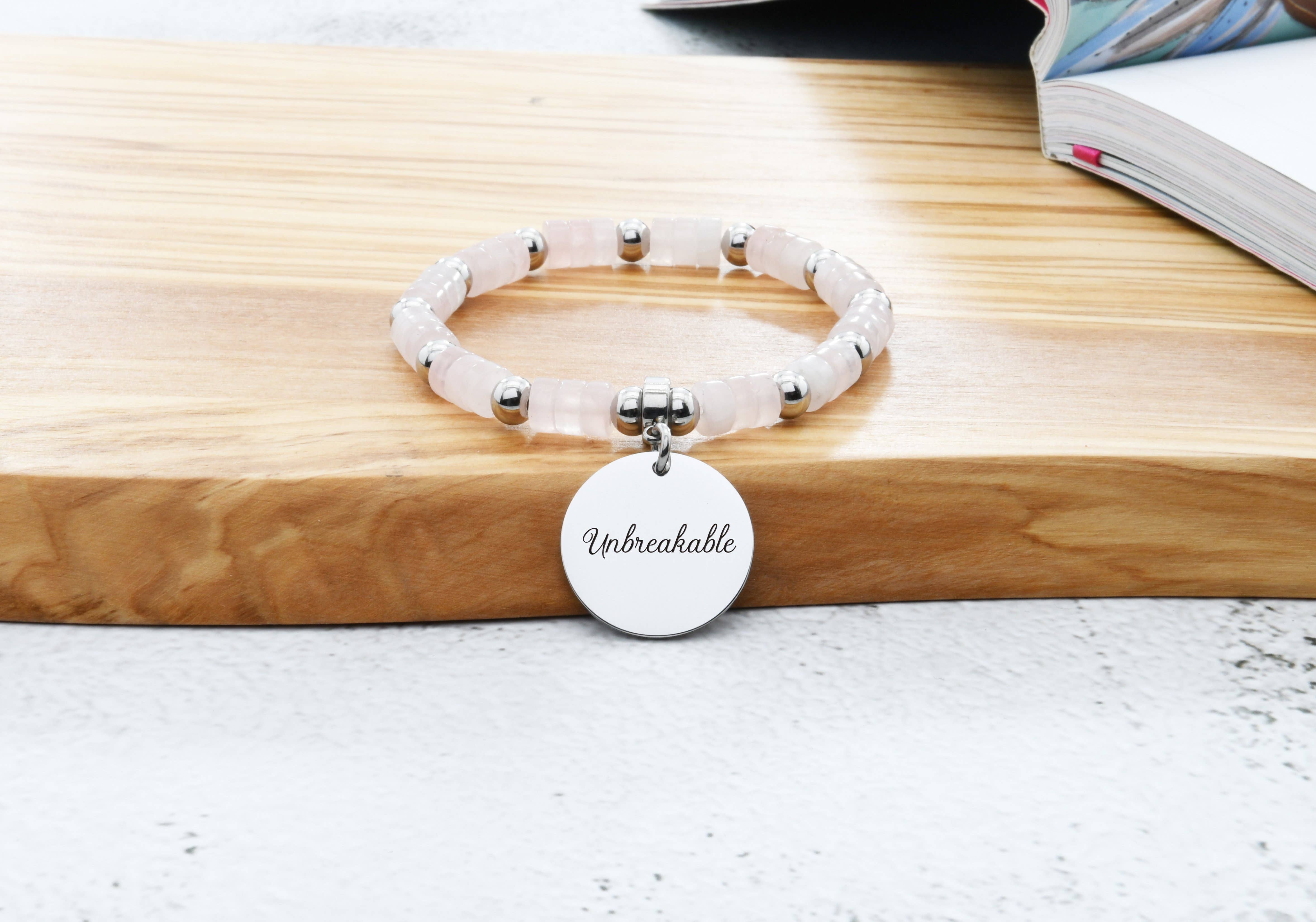 Pink Box – Engroshandel Perlearmbånd – Naturlig kvarts inspirerende Stretch armbånd af Pink Box80