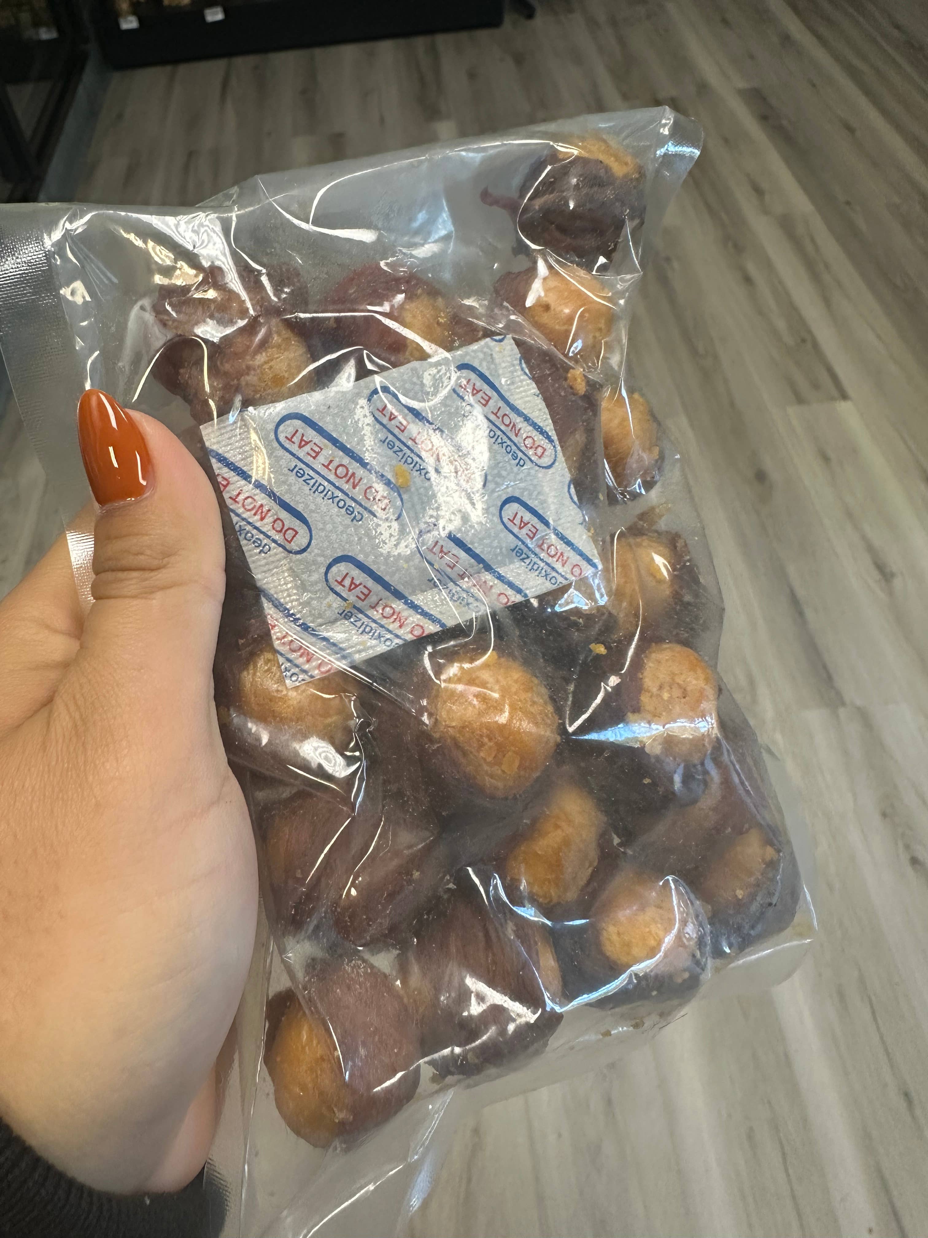 Tapia raw meats for pet food - Wholesale Pet treats – Dog - Egg Yolk Wrapped With Jerky1