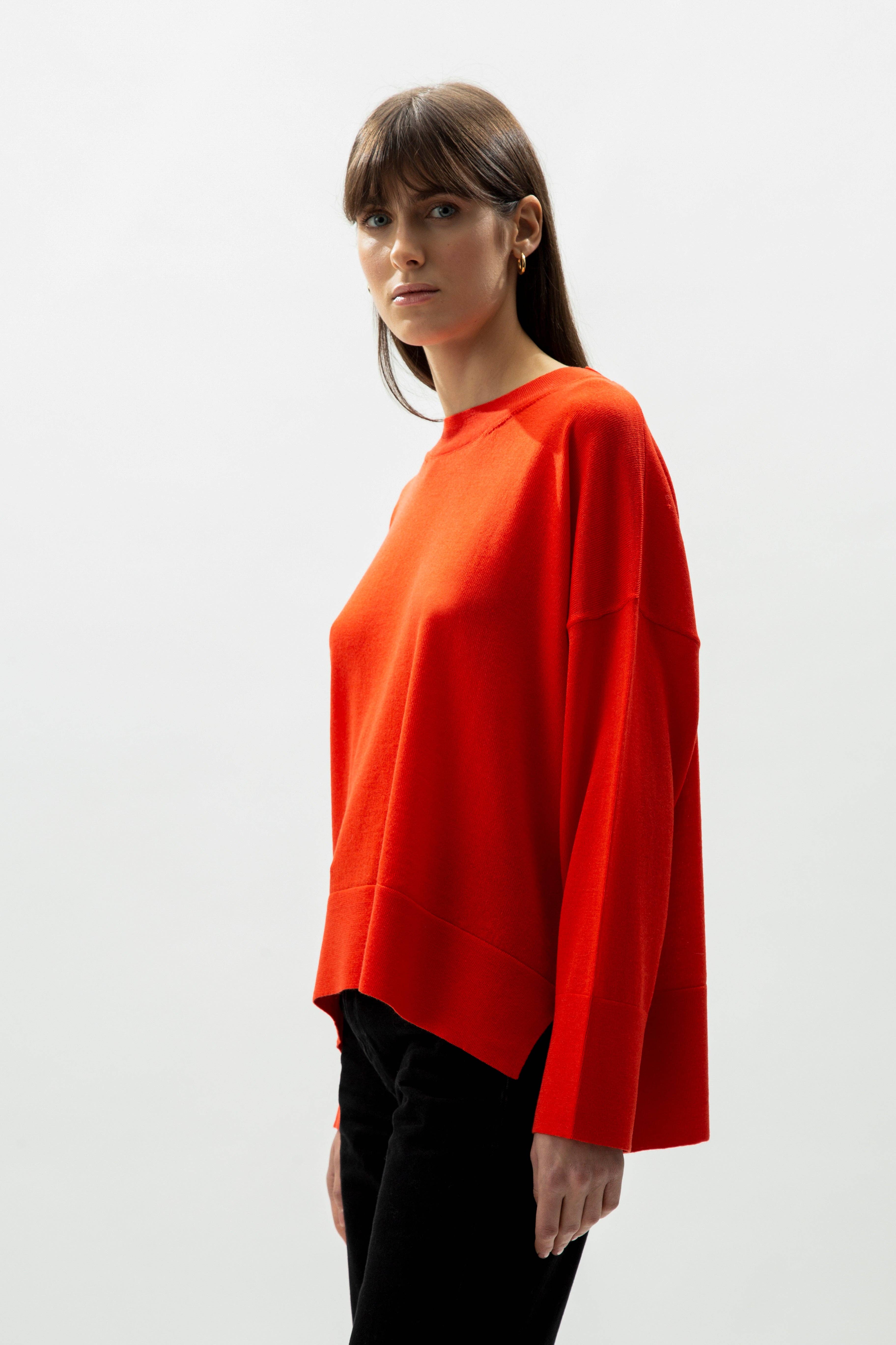 Lèmme – wholesale Pullovertröja - Dam – Överdimensionerad pullover med rund hals i extra fin merinoull16