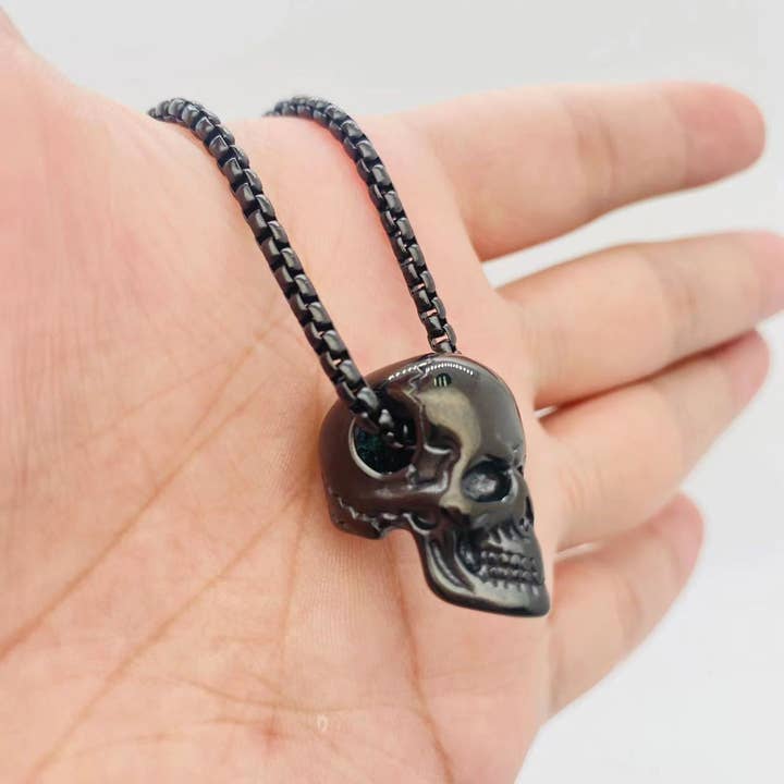 Mio Queena - Wholesale Pendant/Charm Necklace - Skull Charm Stainless Steel Men's Necklace - MJ/MNP3