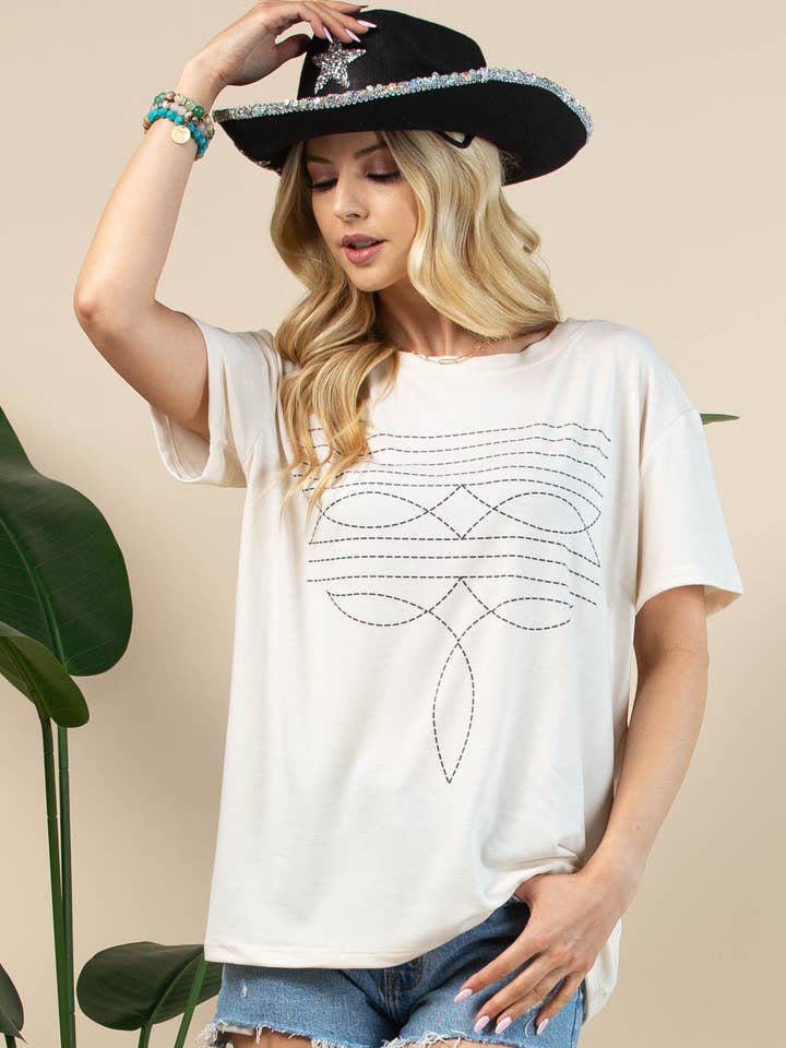 T-SHIRT AV1205-TAYLOR CON GRAFICA BOOTSTITCH per la vendita all'ingrosso da parte di Avery