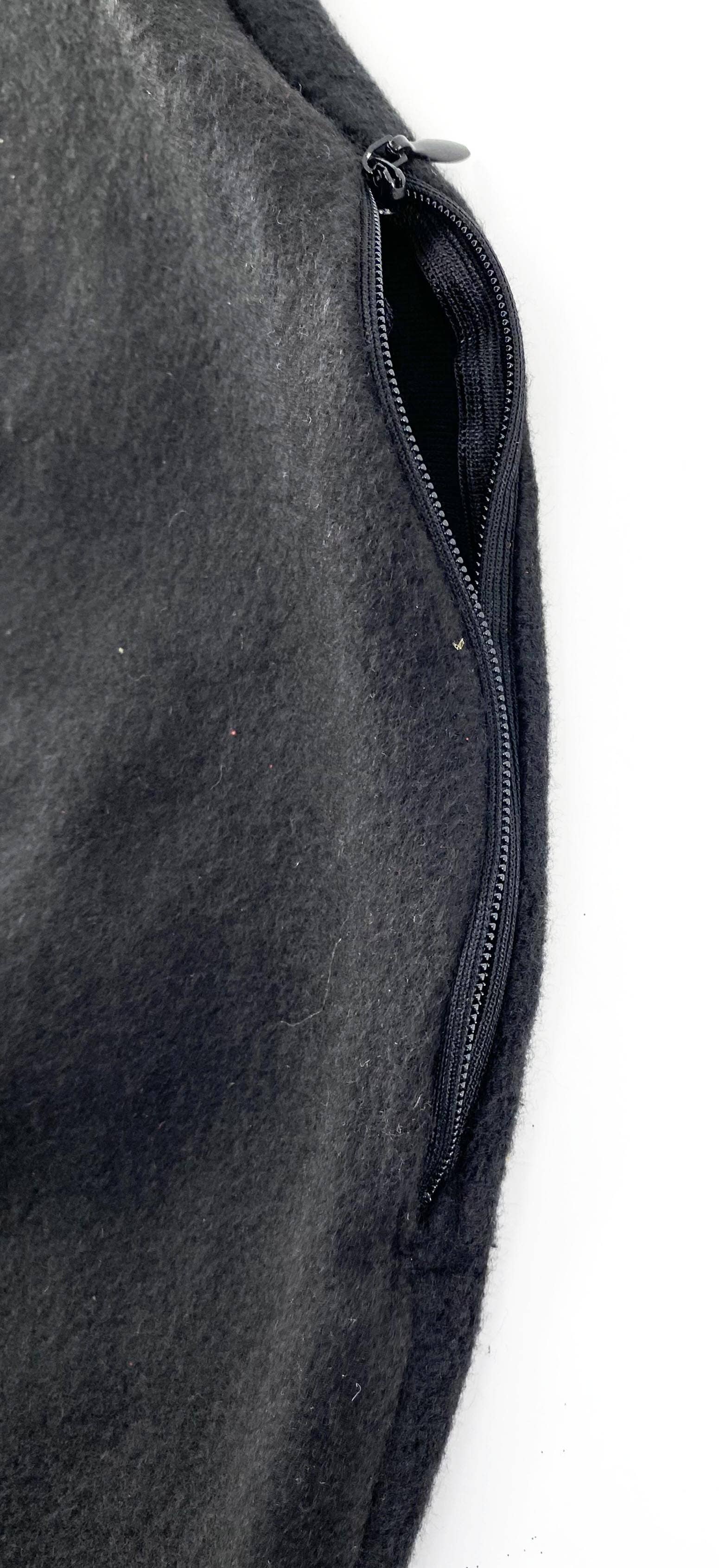 Salzmann Restwaren GmbH - Wholesale Spa Headband - Polar fleece neck pillow with zipper2