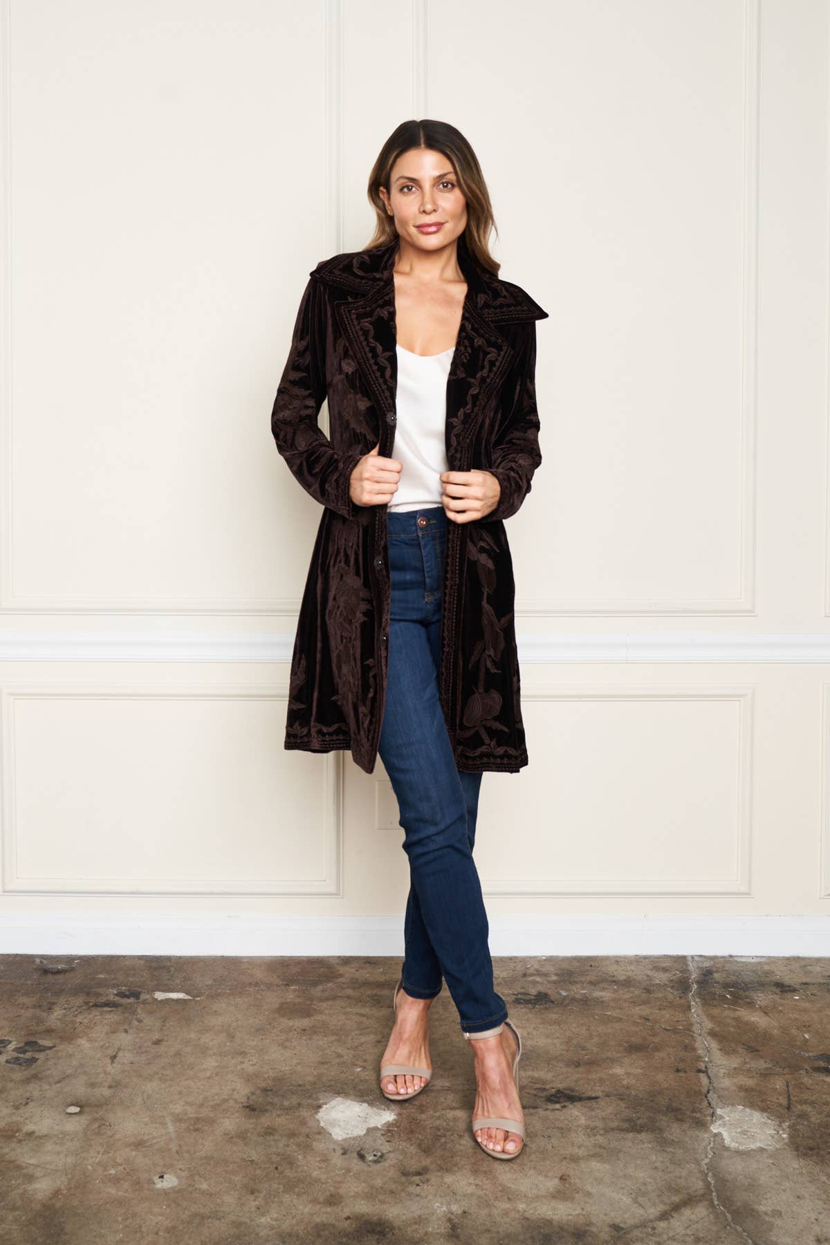 Paparazzi – Engroshandel Jakke - Dame – XY-8176 Stretch fløjl knap tonal broderet jakke10