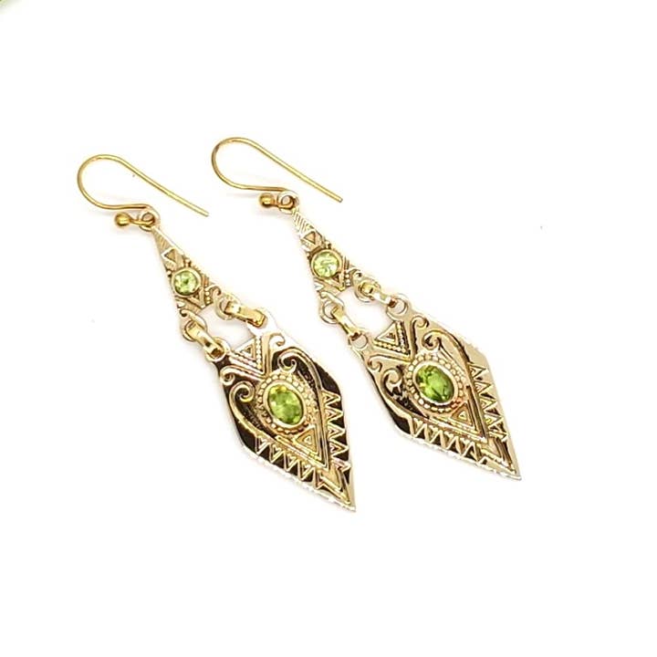 Baizaar - Wholesale Dangle Earrings - Brass Etched Peridot Dangle Earring