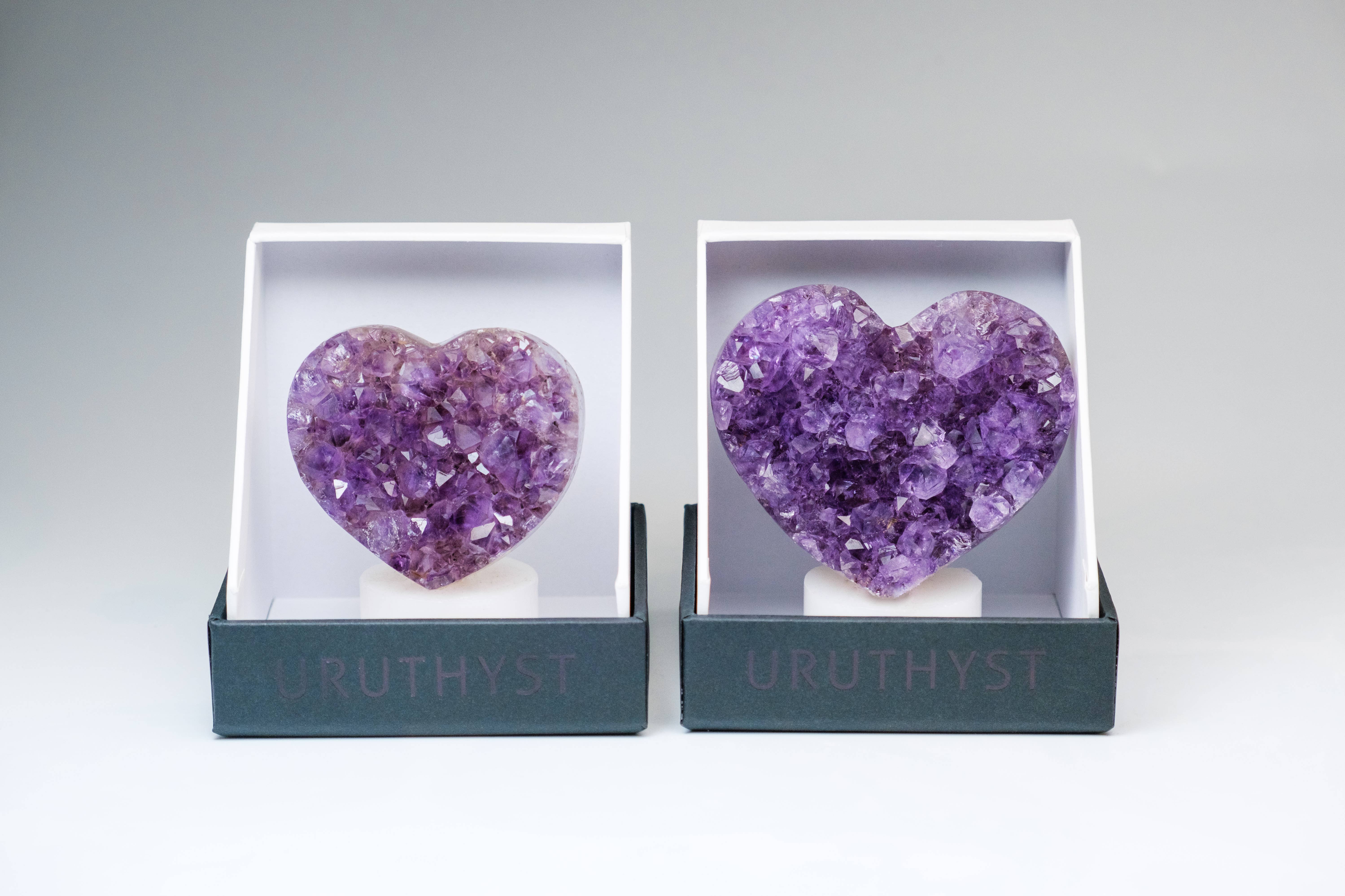 Uruthyst - Wholesale Spiritual Stone/Crystal - HEART AMETHYST REGULAR4
