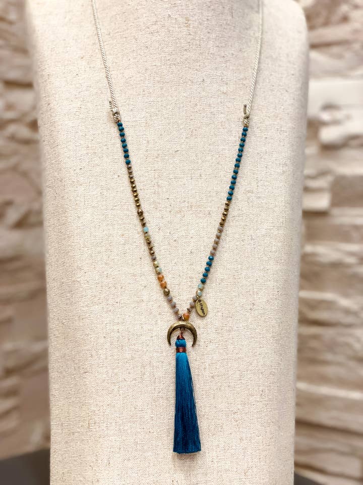 Collier AGRA pour la vente par Fantasia by SHYLOH