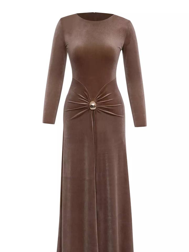 Robe longue à manches longues en velours de vison pour la vente par Noece