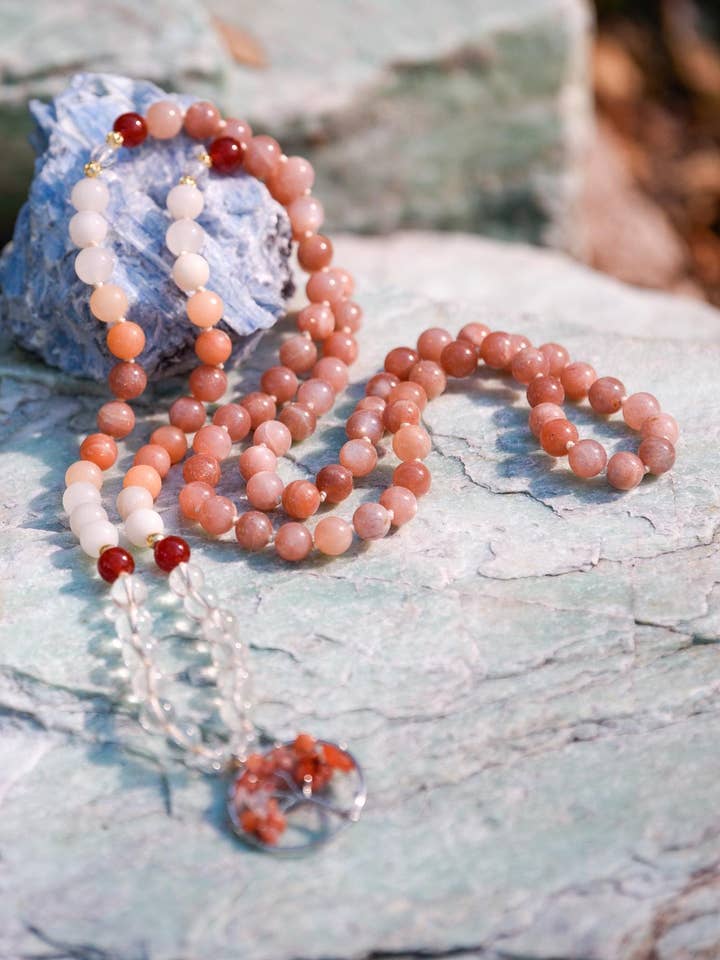 Mala do Chakra Sacral: Pedra da Lua, Aventurina, Cornalina por atacado de Samadhi Mala Beads