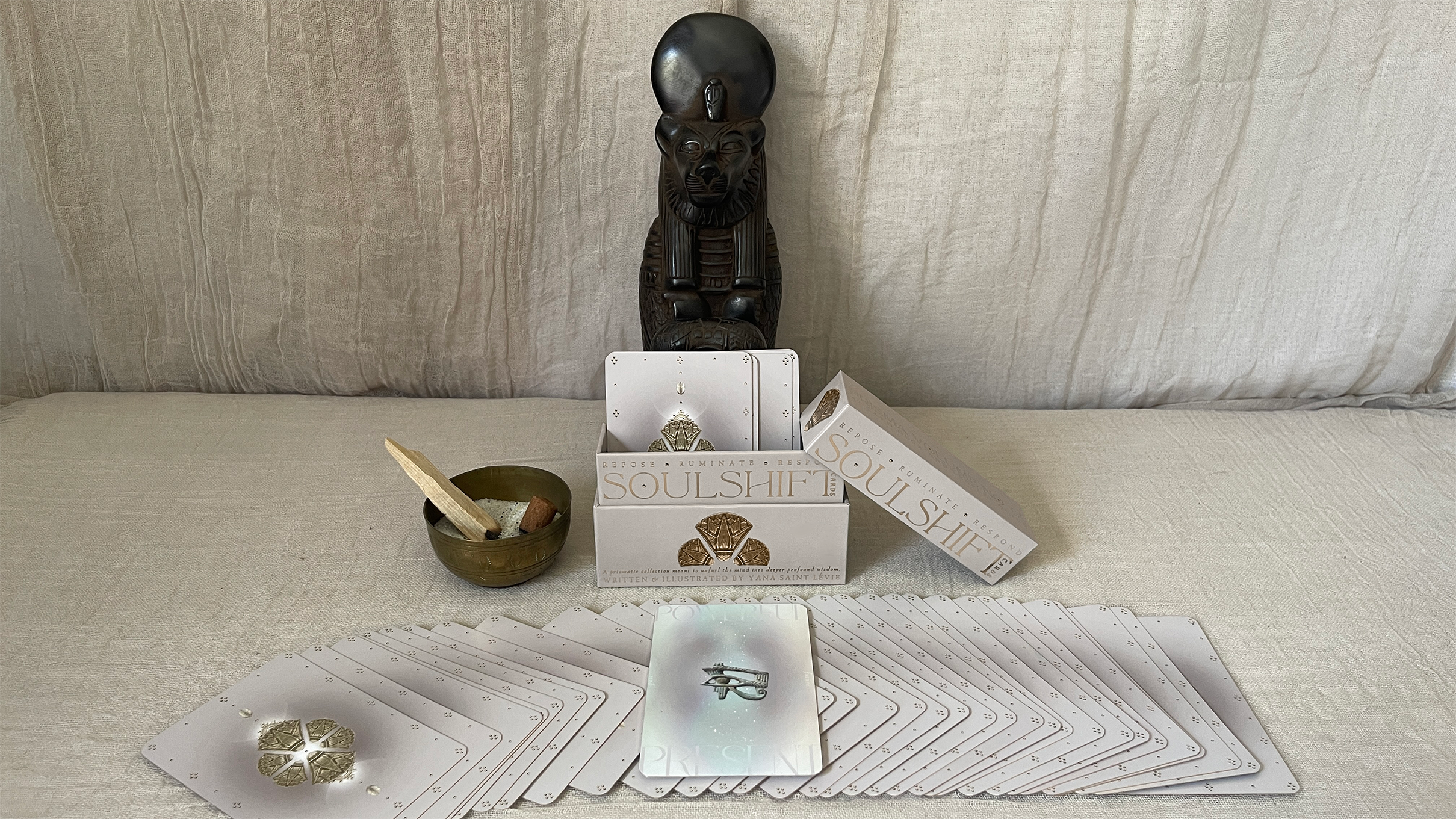 LevietateCo - Wholesale Tarot Cards - Soul Shift Cards | Oracle | Reflective | Mindful Rituals6