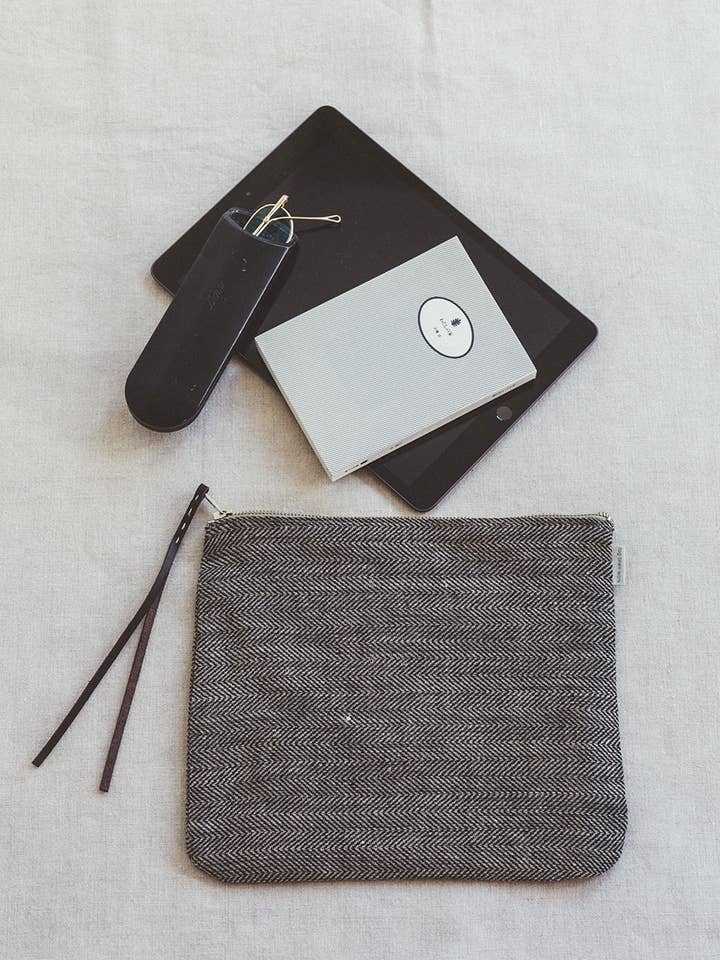 Canna Pouch (L) Herringbone for wholesale by Fog Linen Work