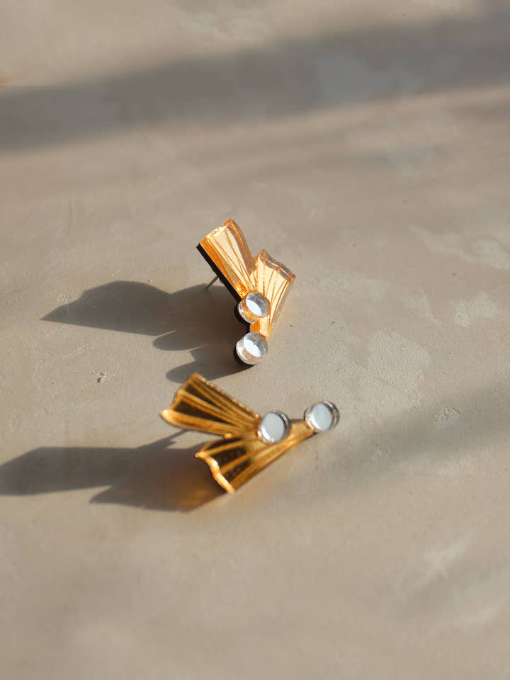 orecchini Amo per la vendita all'ingrosso da parte di Chalk Jewellery