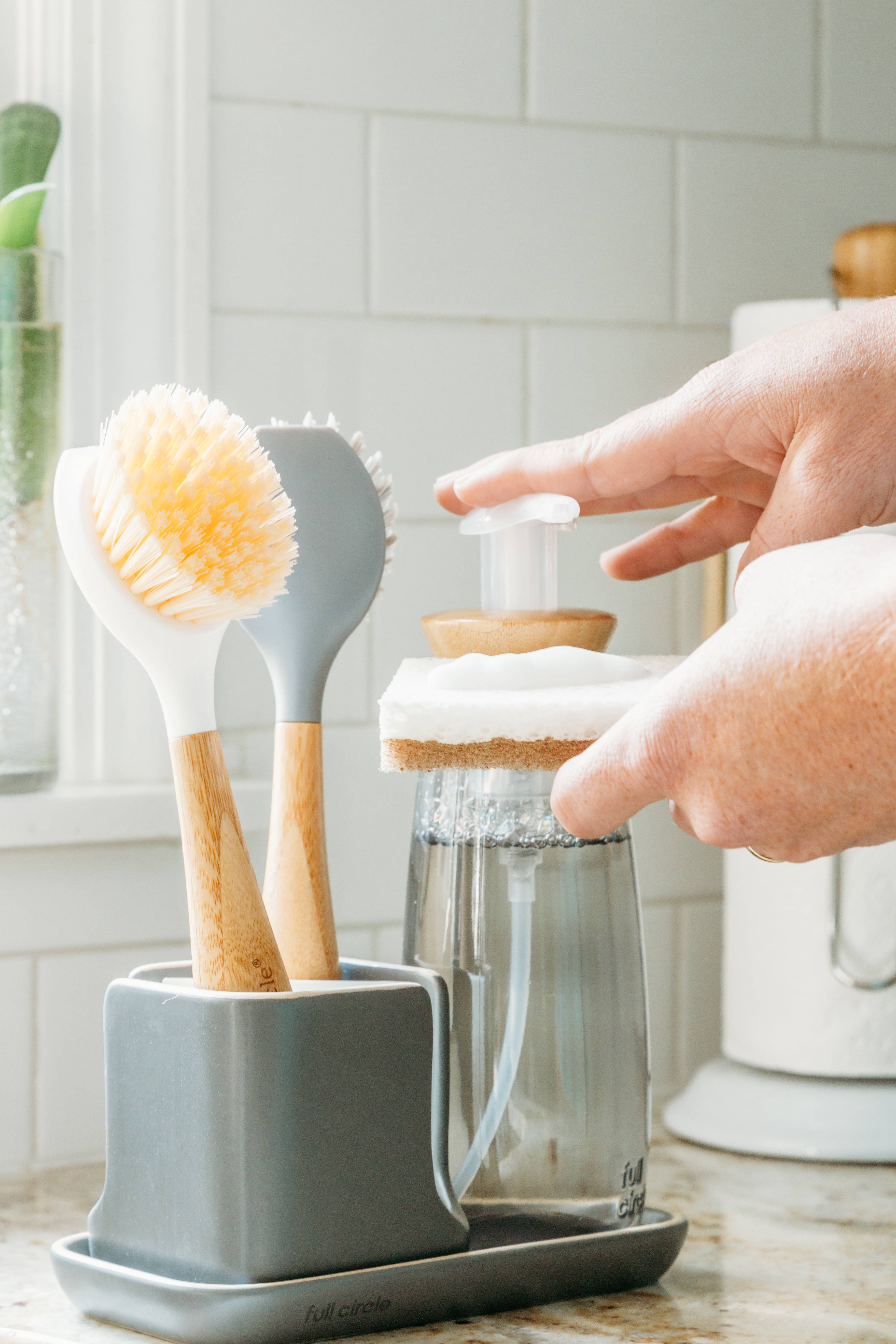 Full Circle Home - Wholesale Cleaning Brush - Be Good Dish Brush1