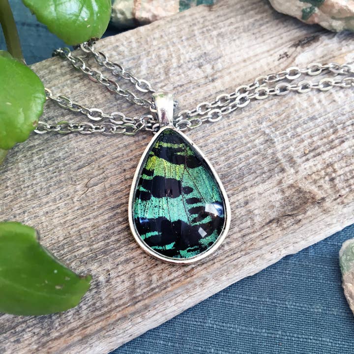 Solnedgang - Sommerfuglevinge Halskæde for engroshandel hos Anise Designs