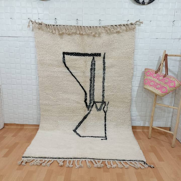 100% HANDGEFERTIGTER MAROKKANISCHER TEPPICH 150—250 cm nr 178 für den Großhandel von Maroccarpets Poufs and pillows wholesale +31648976894