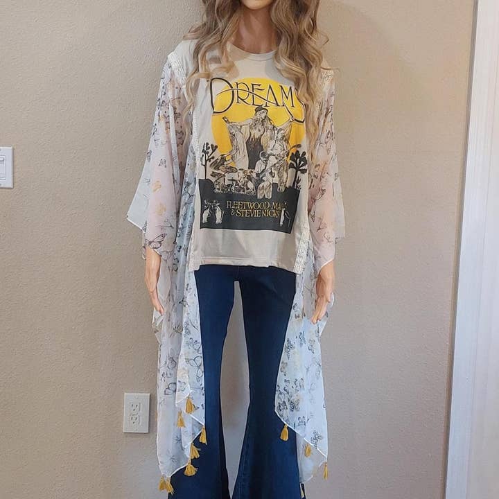 TheKingShirt - Wholesale Graphic Sweatshirt - Women's - Upcycled Kantha Fleetwood Mac Dreams Rock T Shirt Poncho