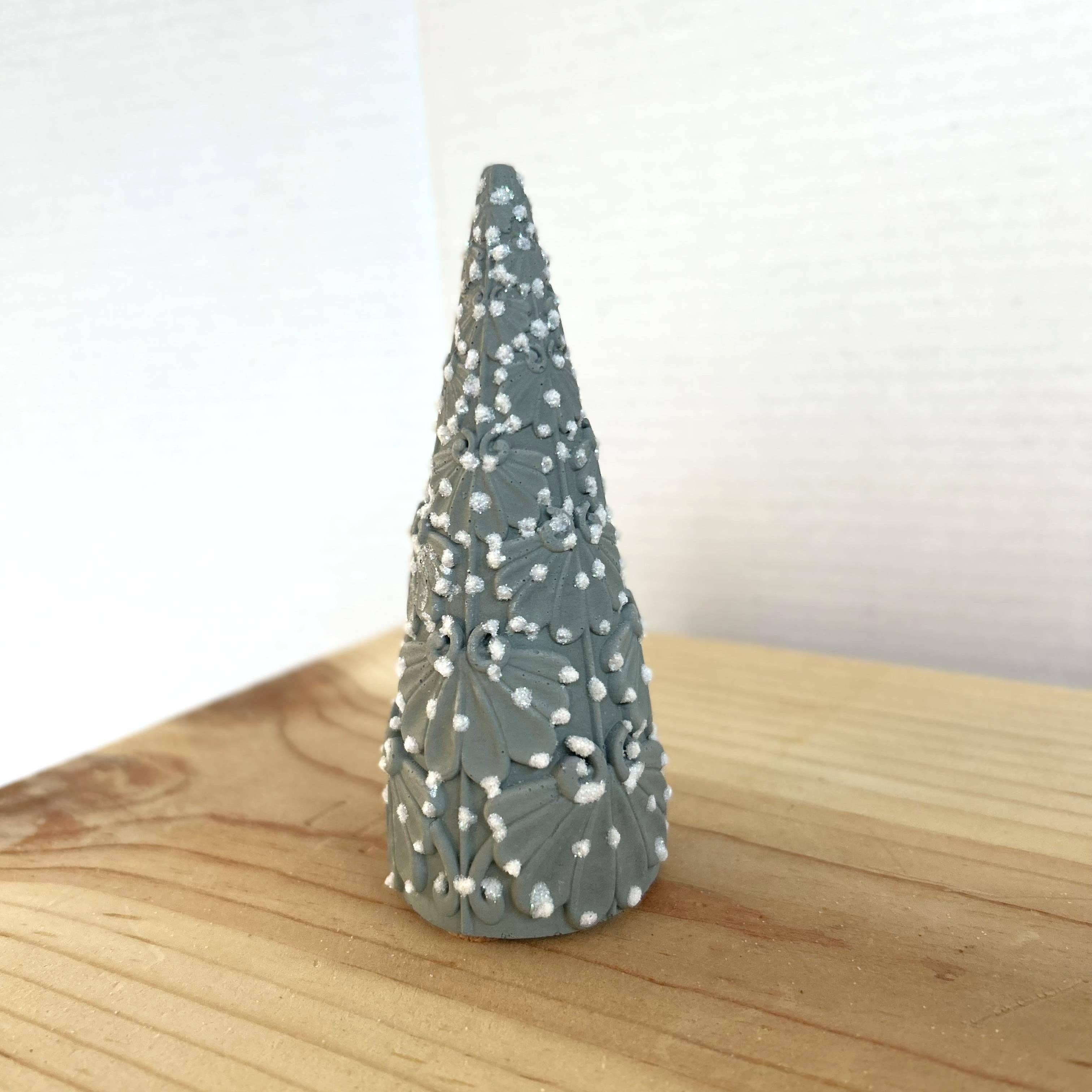 Love Nene - Wholesale Christmas Decoration - Juniper Cement Tree11