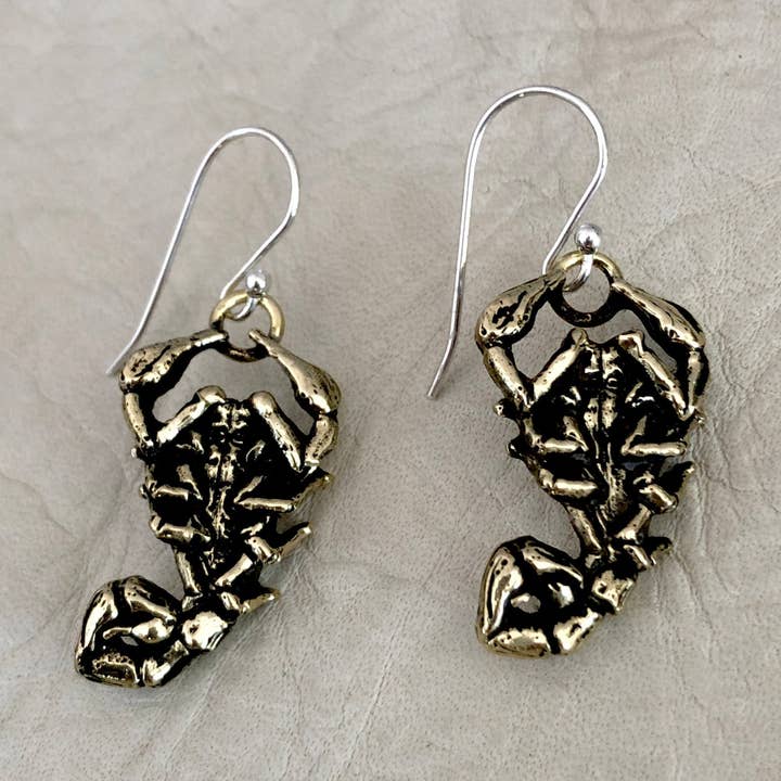 Orecchini Scorpione per la vendita all'ingrosso da parte di HELIOTROPE