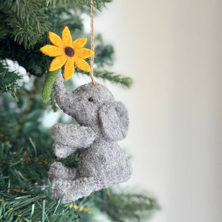 Ganapati – Engroshandel Pynt – Filt elefant med blomsterpynt2