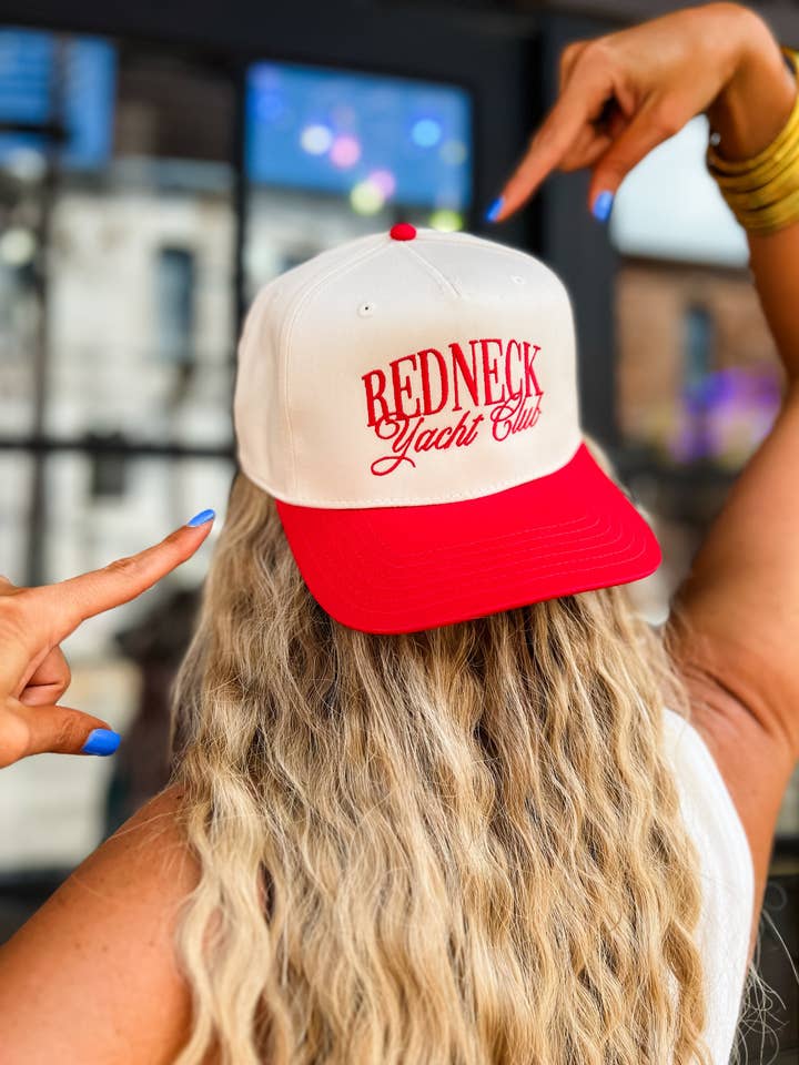 Casquette Redneck Yacht Club pour la vente par Pierce + Pine