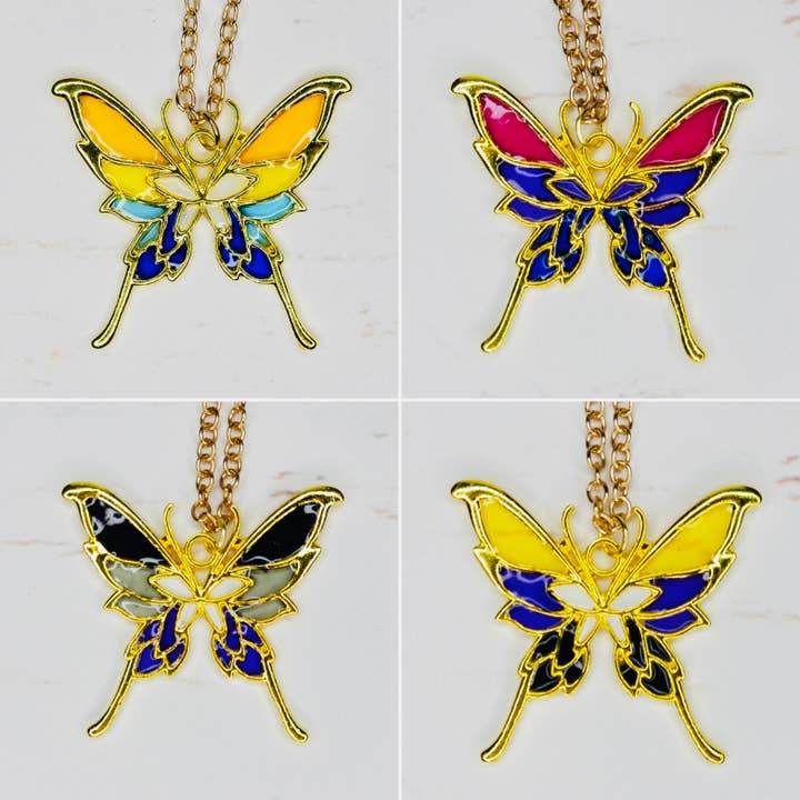 Gouden Butterfly PRIDE halsketting voor wholesale door Queer Colors