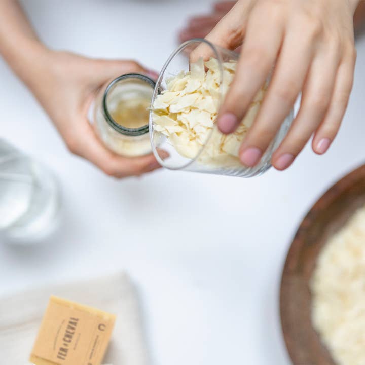 Fer à Cheval - Wholesale Laundry Detergent Powder/Pods - Vegetable Marseille Soap Chips 100g1