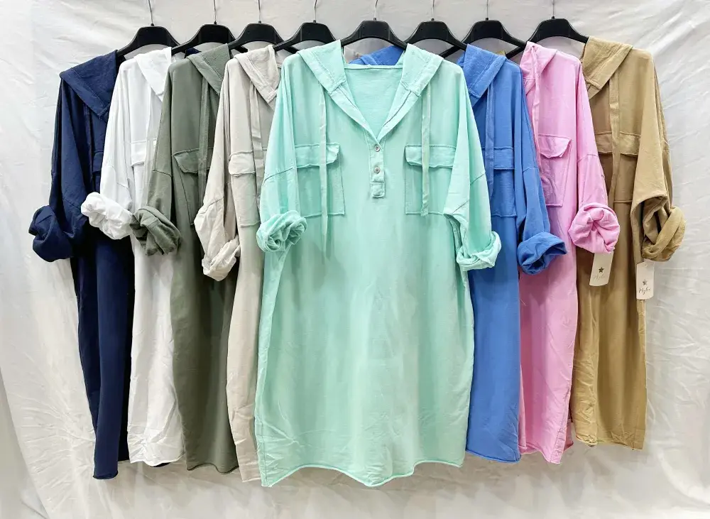 Mimi & Gogo - Wholesale Dress - Women's - Hooded sweatshirt dress with pockets @8587_RSweatsPoche4