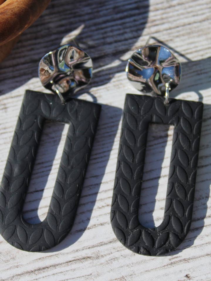 Black And Silver Dangle Earrings for wholesale by Style by Kenz