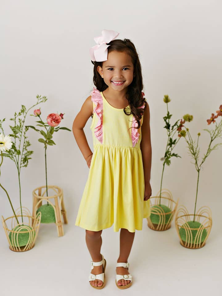 ROBE DE PRINCESSE BELLA POUR FILLES ROSE ET JAUNE 2389 pour la vente par Serendipity Clothing Co