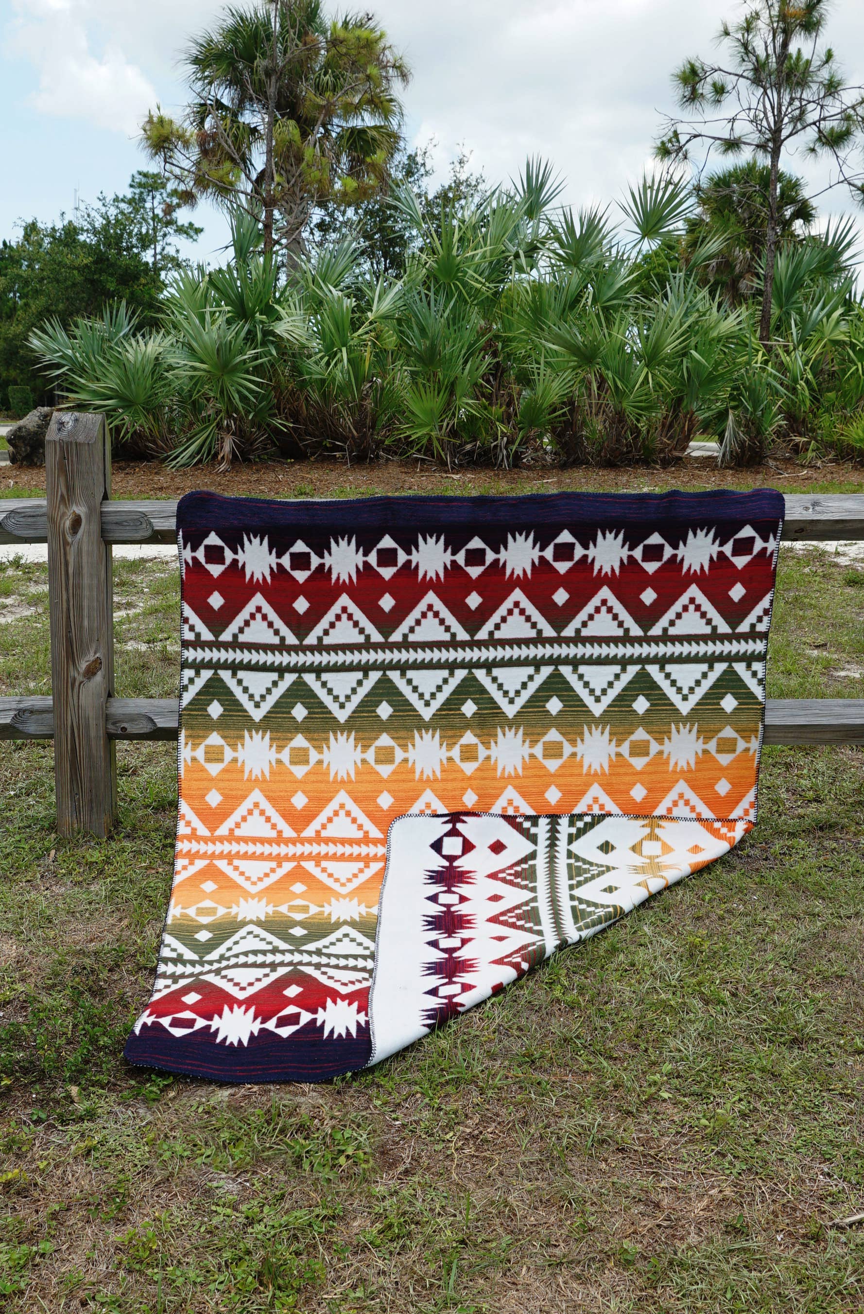 Earth Ragz - Wholesale Throw Blanket - TWIN REVERSIBLE JACQUARD BLANKET CERRITOS1