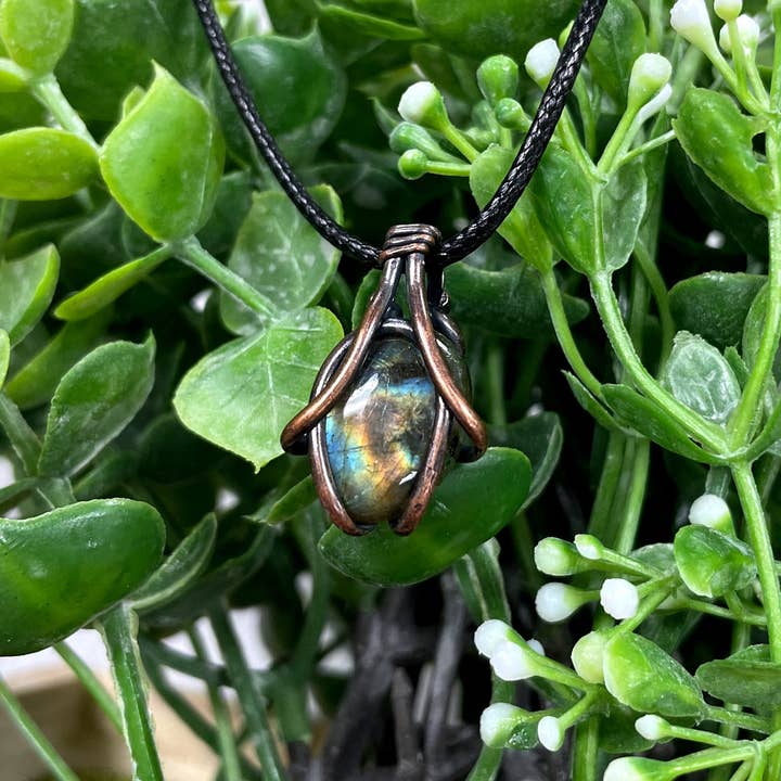 Mini trådlindad labradorithänge - fantastisk finish för wholesale av Handmade by Marlayna